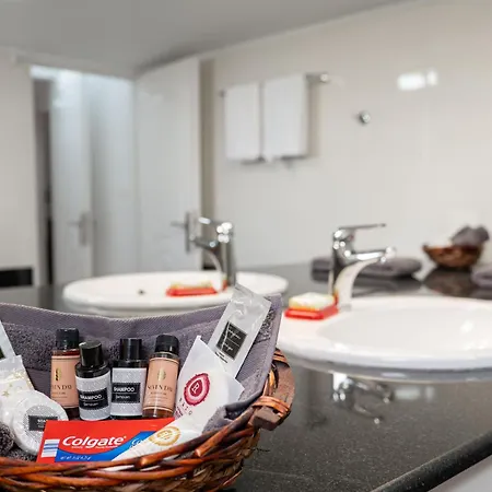 Hoteleks & 3* Saranda